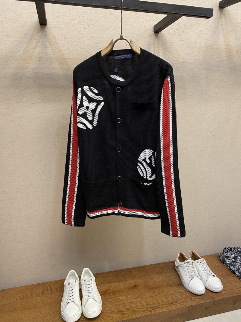 l0vis Vvtt0n sweater